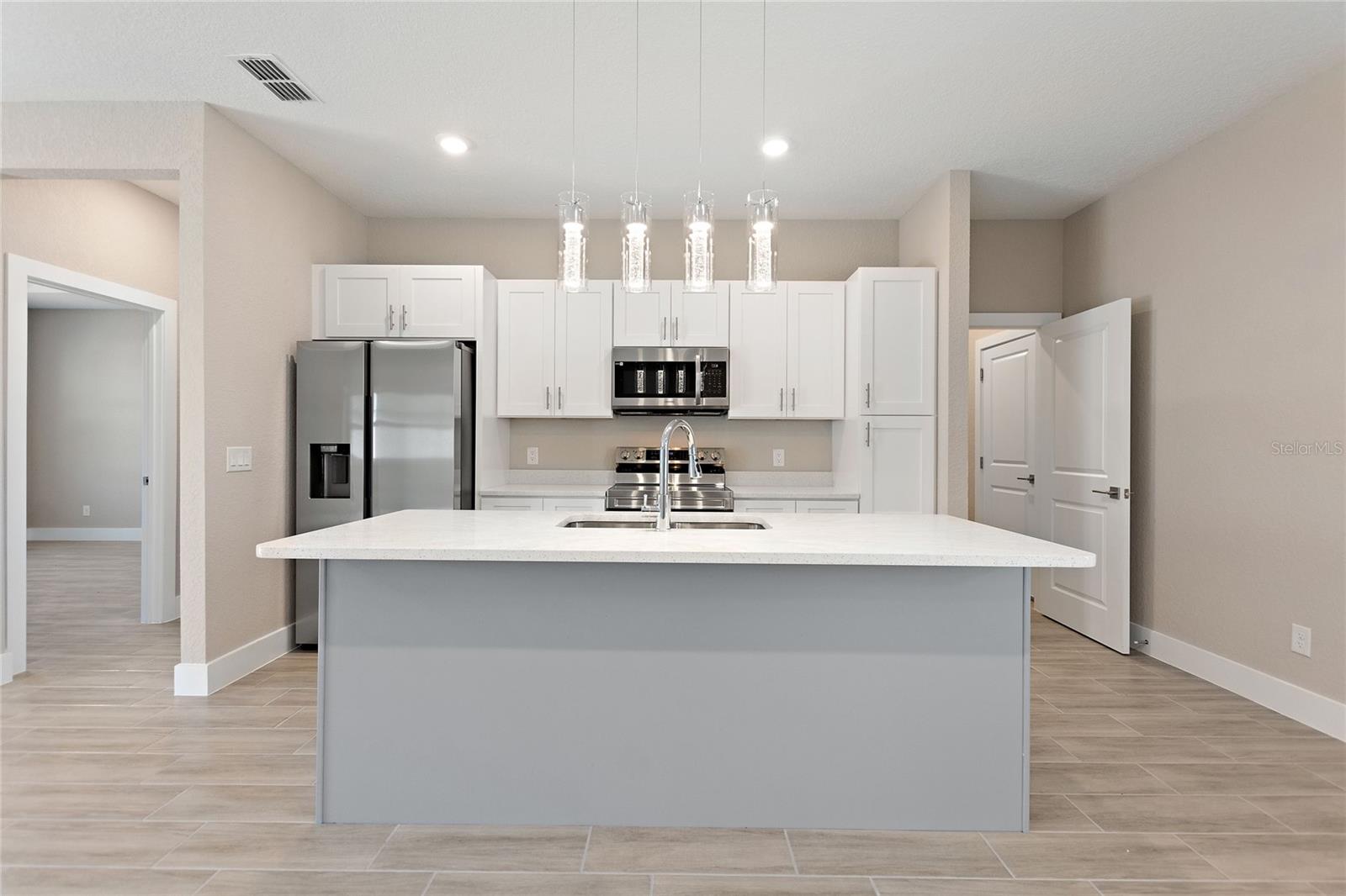 302 ELDERBERRY CT, KISSIMMEE, FL, 34759