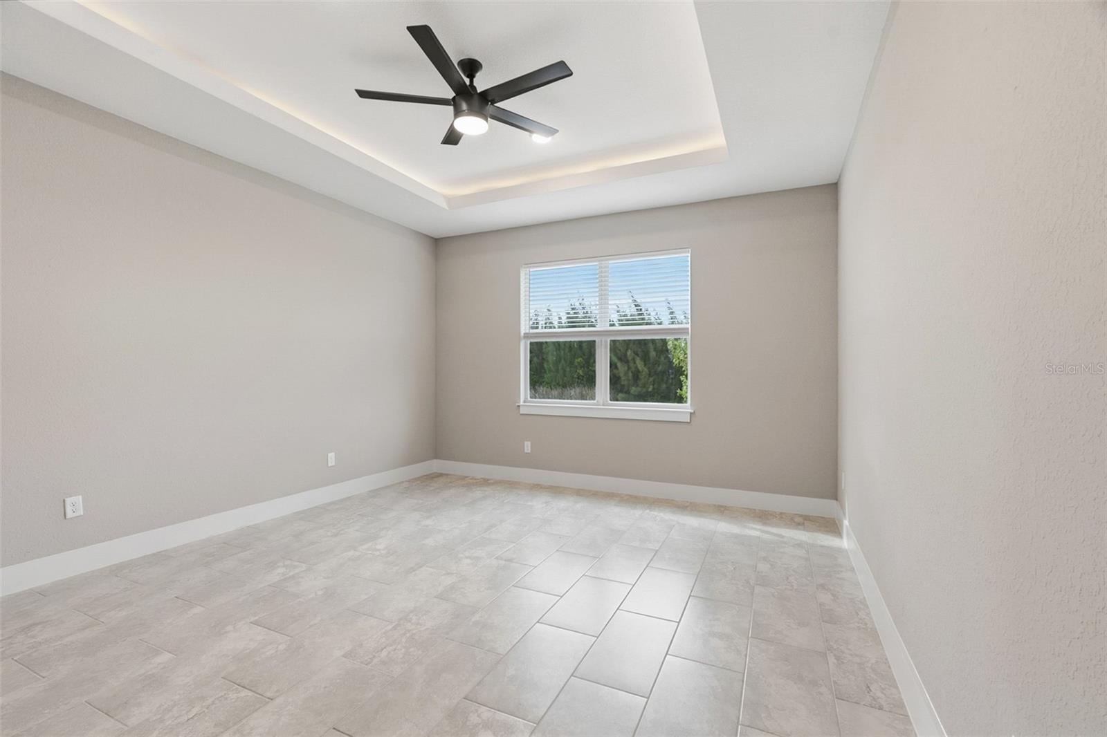 2027 NW 17TH ST, CAPE CORAL, FL, 33993
