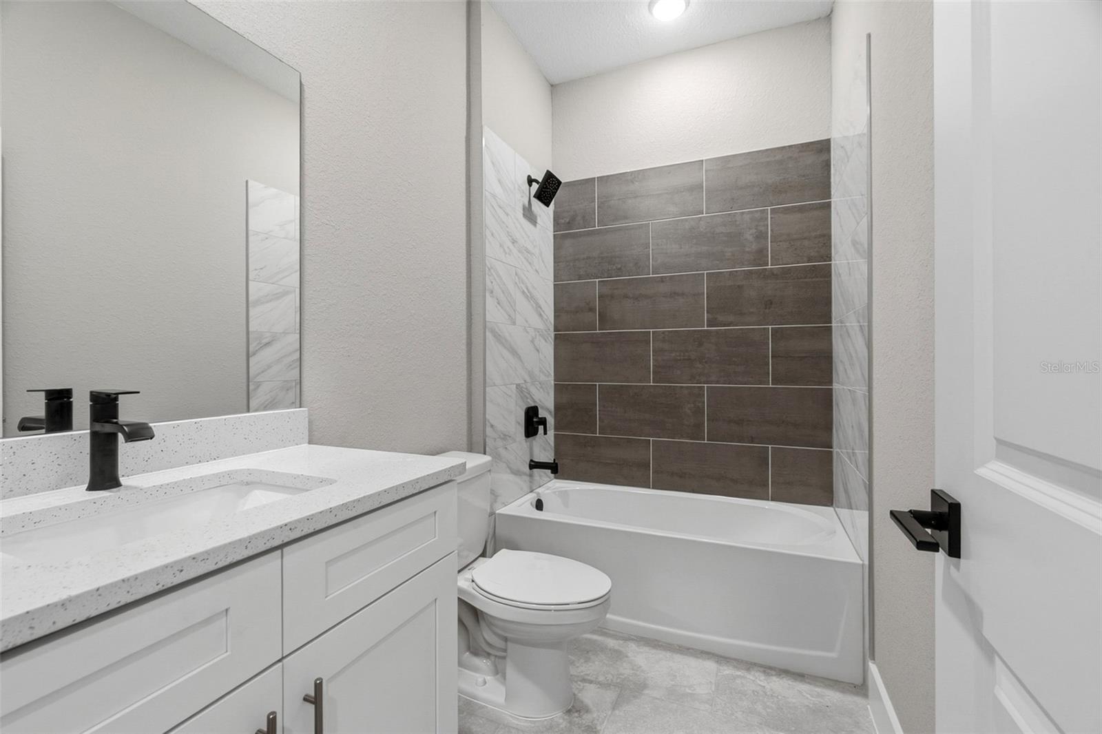 2027 NW 17TH ST, CAPE CORAL, FL, 33993