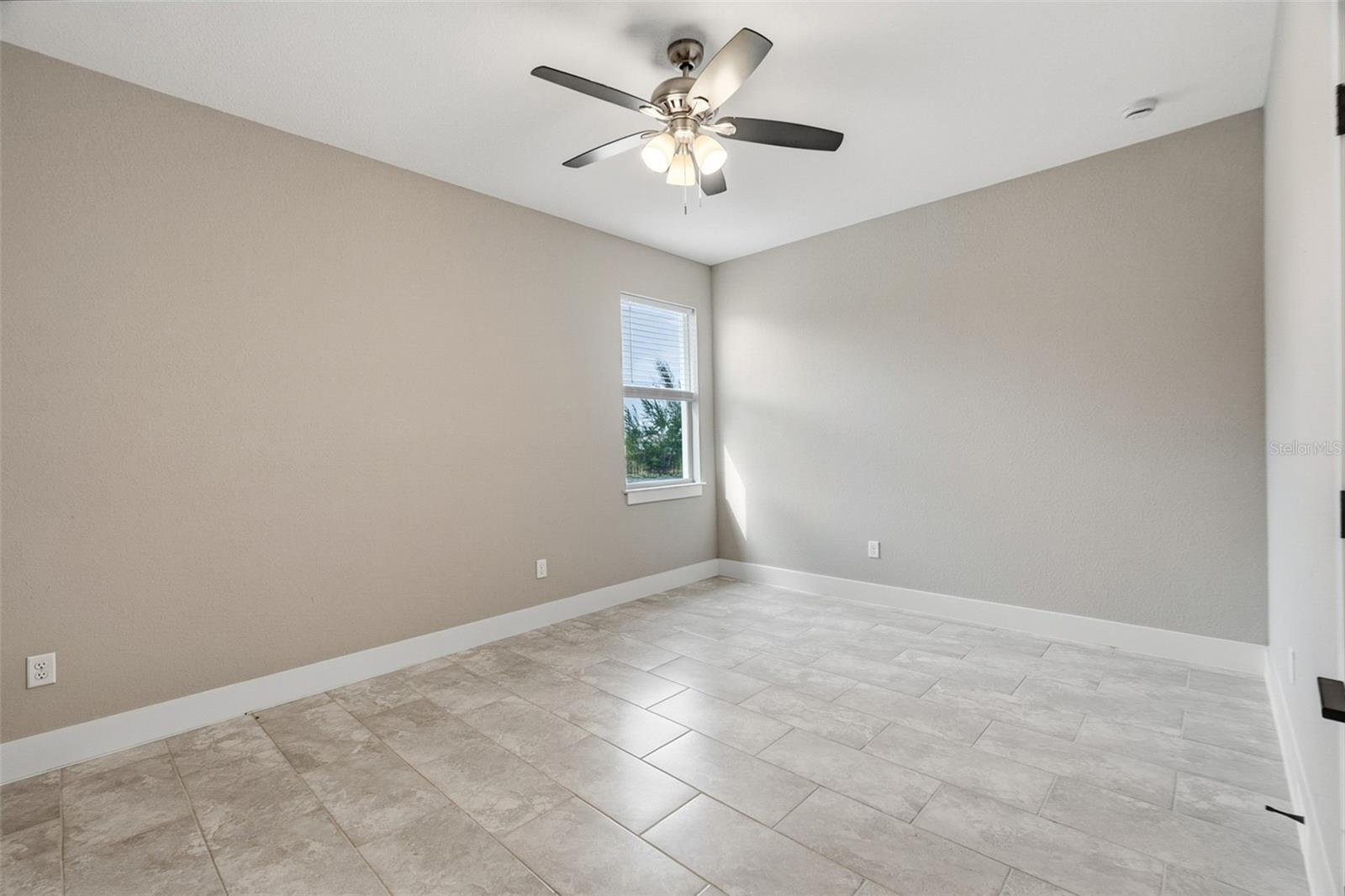 2027 NW 17TH ST, CAPE CORAL, FL, 33993