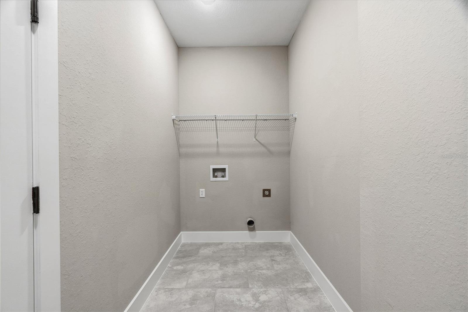 2027 NW 17TH ST, CAPE CORAL, FL, 33993