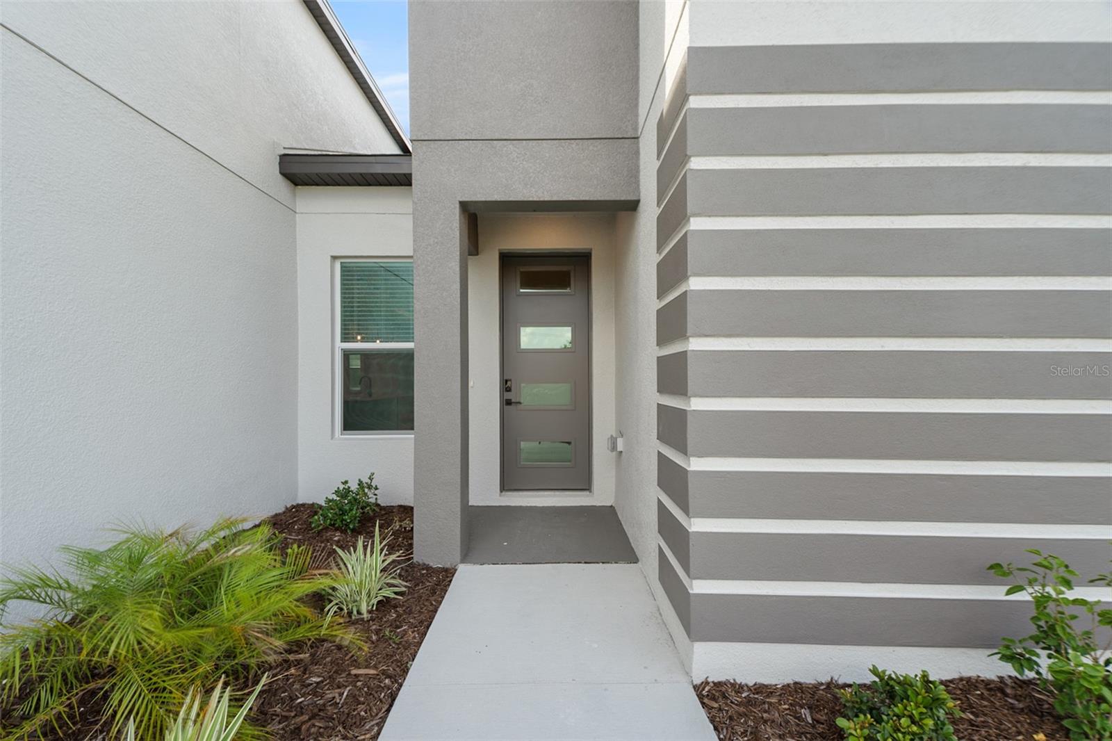 2027 NW 17TH ST, CAPE CORAL, FL, 33993