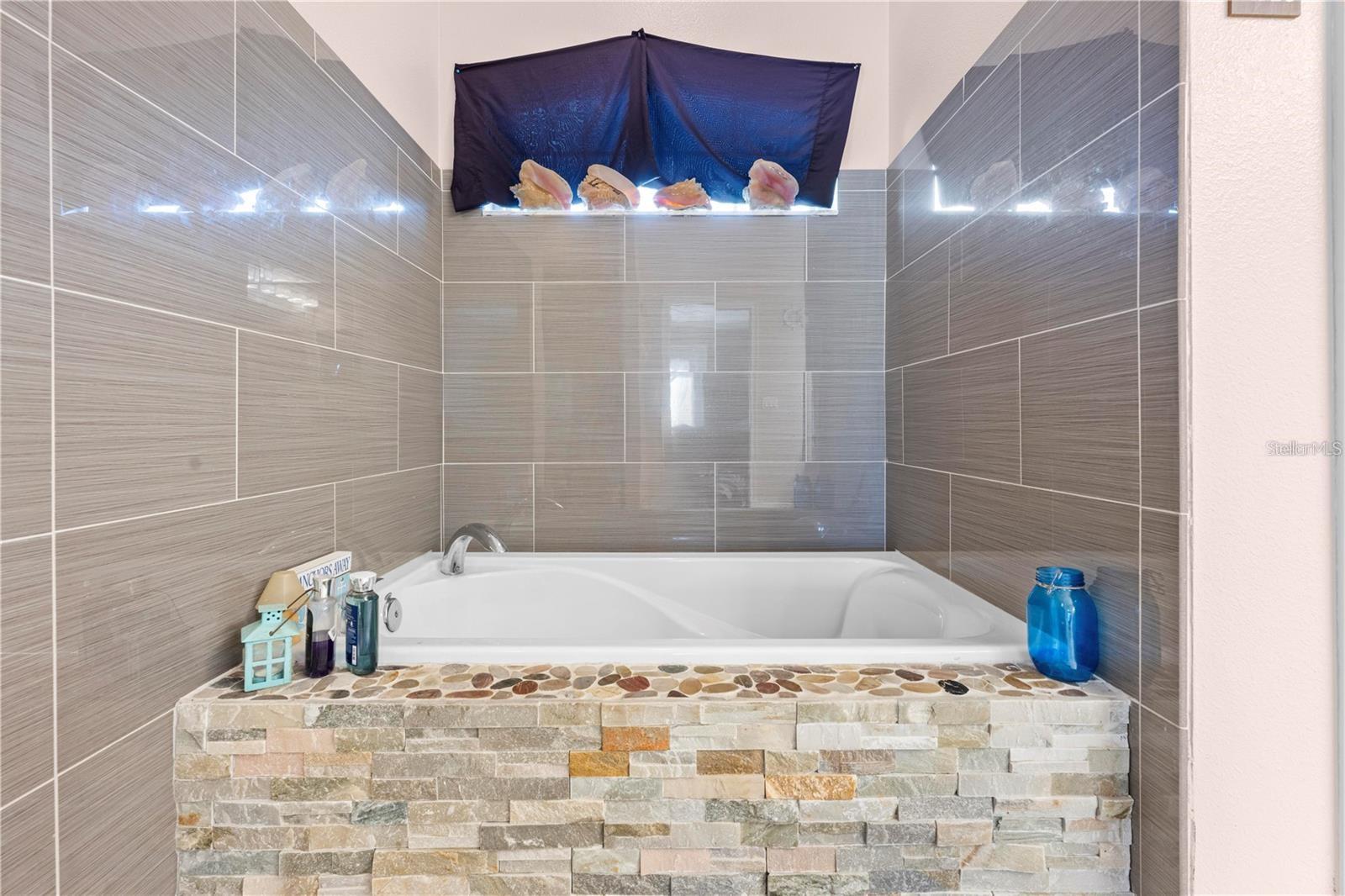 13040 QUIGLEY AVE, WEEKI WACHEE, FL, 34614