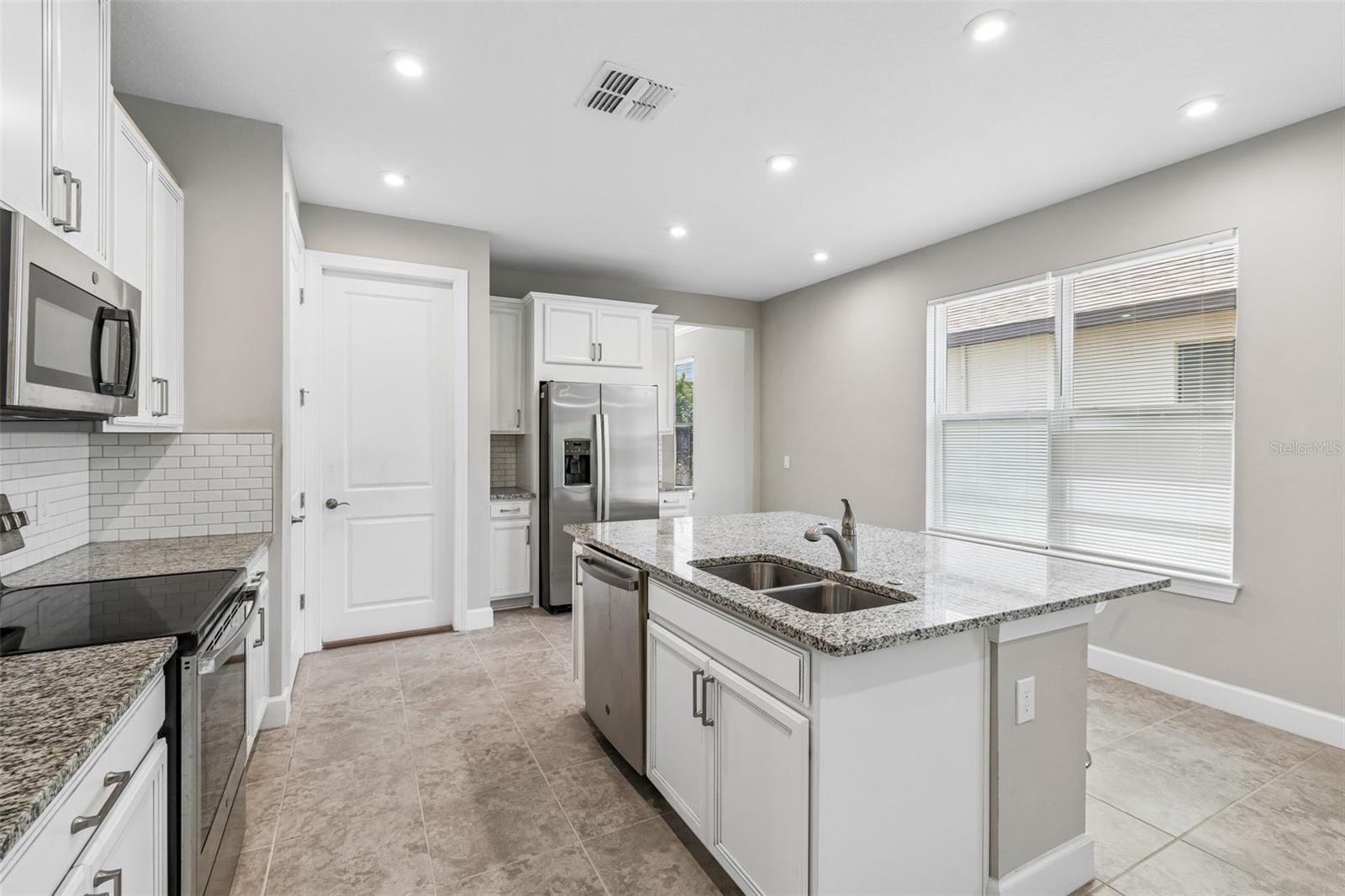 2159 PALM TREE DR, KISSIMMEE, FL, 34759