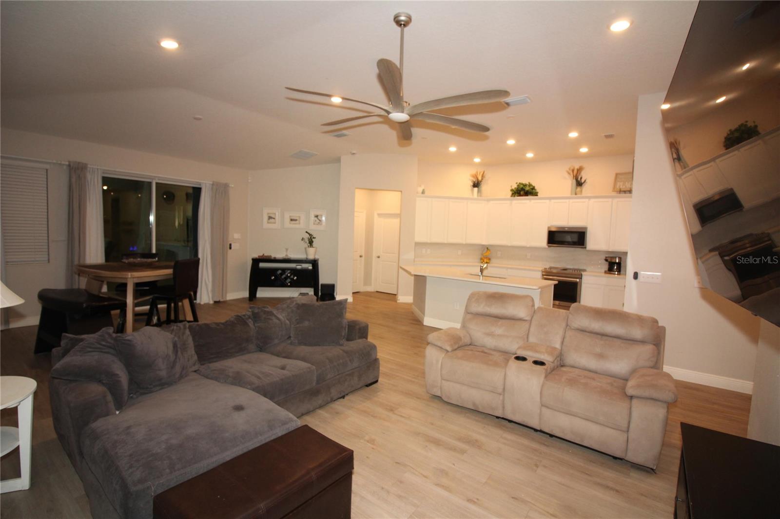 9449 SANDERS PARK PL, SEFFNER, FL, 33584