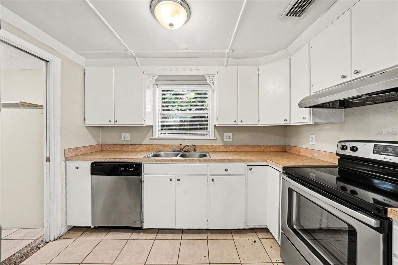 10118 114TH TER, LARGO, FL, 33773