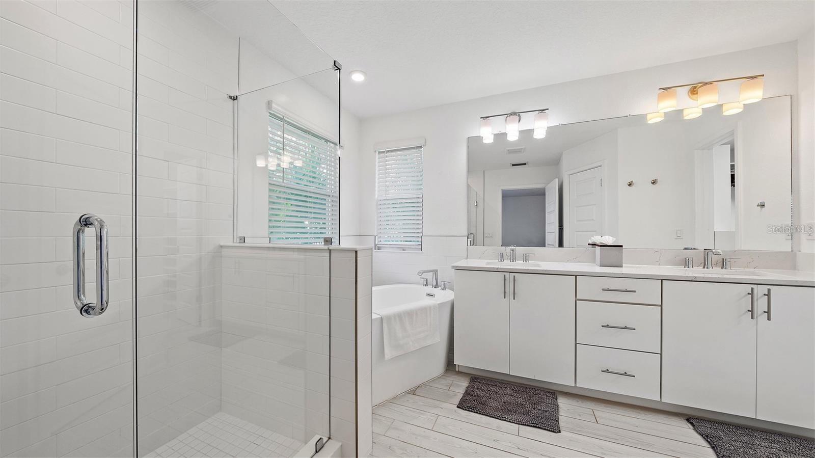 2587 TEMPLE ST, SARASOTA, FL, 34239