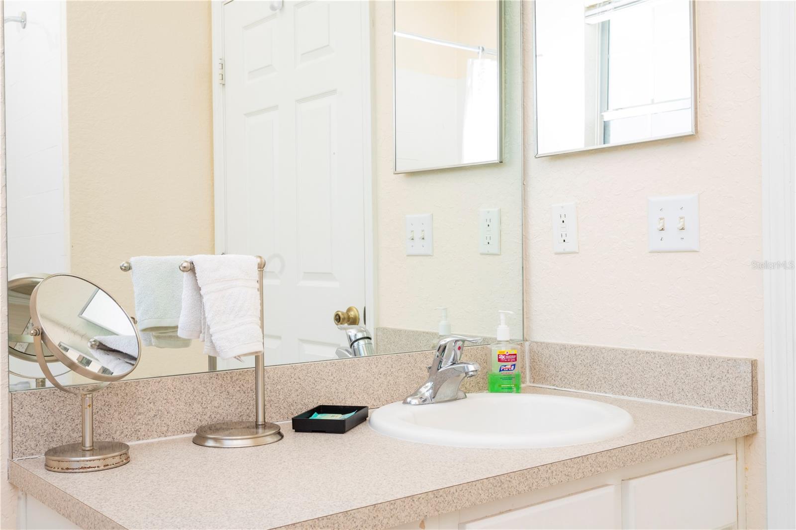 2813 ALMATON LOOP #301, KISSIMMEE, FL, 34747