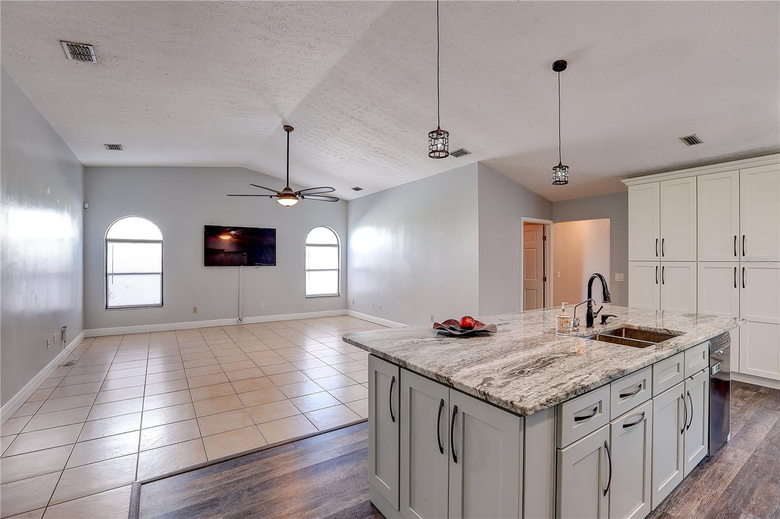 1418 BUCKNER RD, VALRICO, FL, 33596