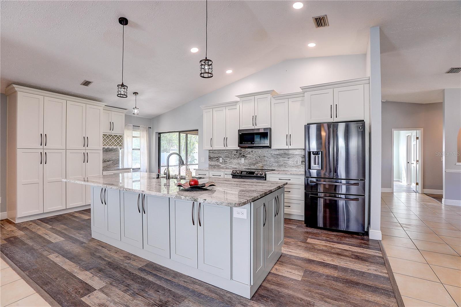 1418 BUCKNER RD, VALRICO, FL, 33596