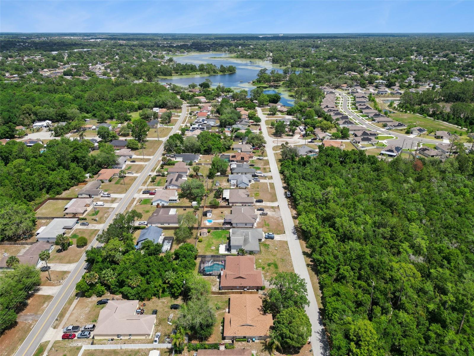 706 E LACY CIR, DELTONA, FL, 32725