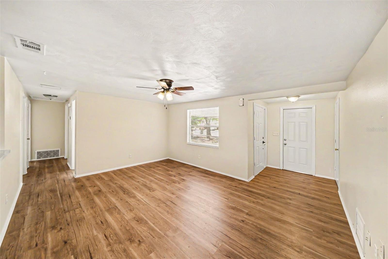 5301 82ND AVE N, PINELLAS PARK, FL, 33781