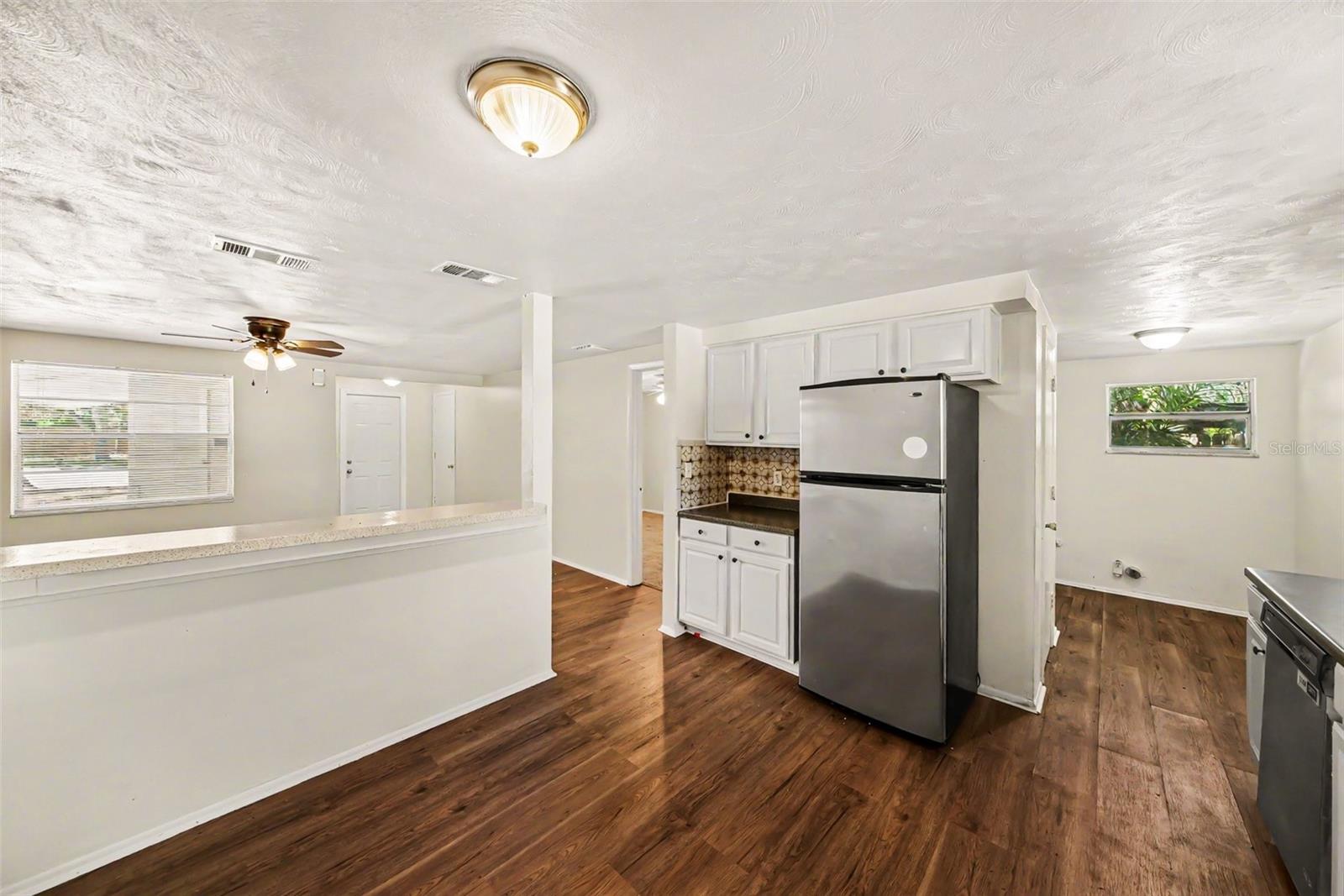 5301 82ND AVE N, PINELLAS PARK, FL, 33781