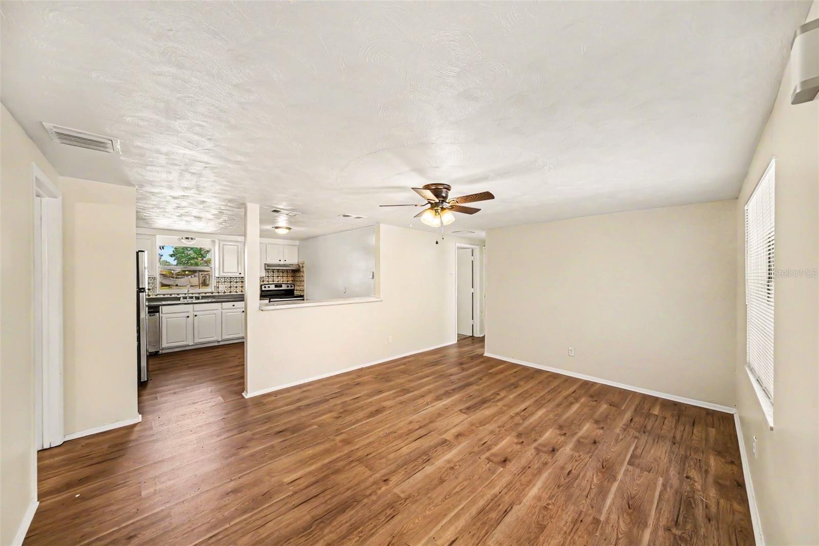 5301 82ND AVE N, PINELLAS PARK, FL, 33781