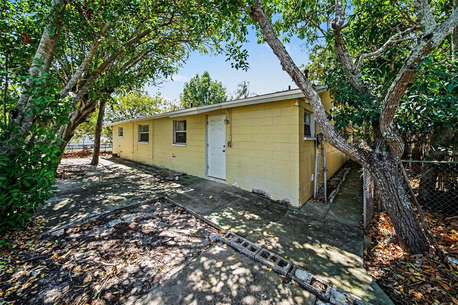 5301 82ND AVE N, PINELLAS PARK, FL, 33781