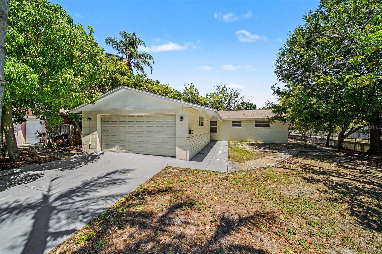 5301 82ND AVE N, PINELLAS PARK, FL, 33781