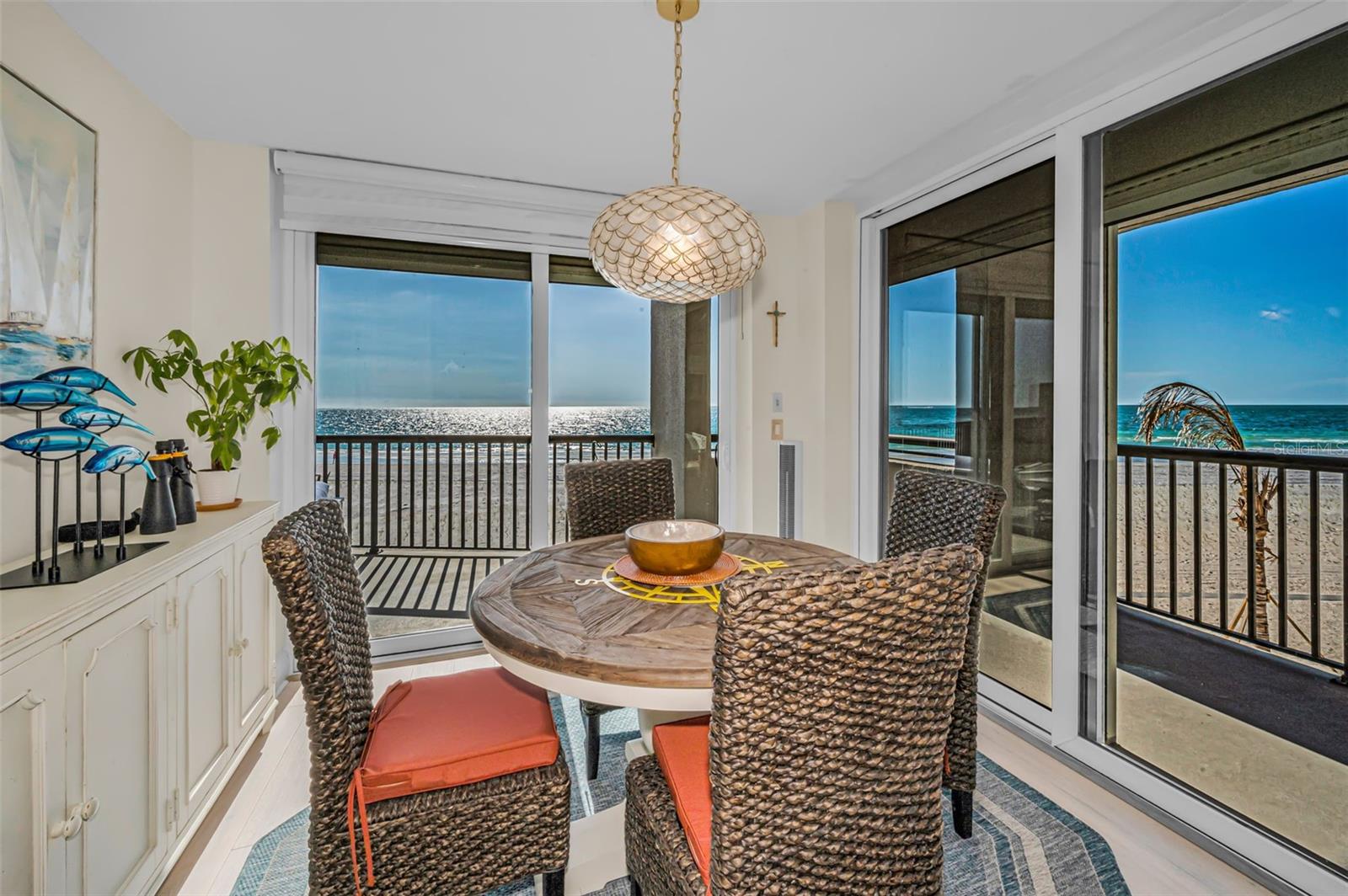 1660 GULF BLVD #202, CLEARWATER BEACH, FL, 33767