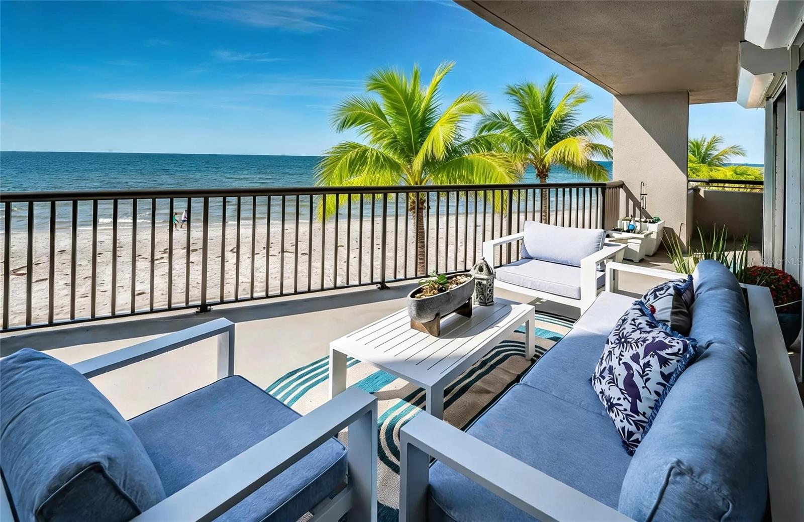 1660 GULF BLVD #202, CLEARWATER BEACH, FL, 33767