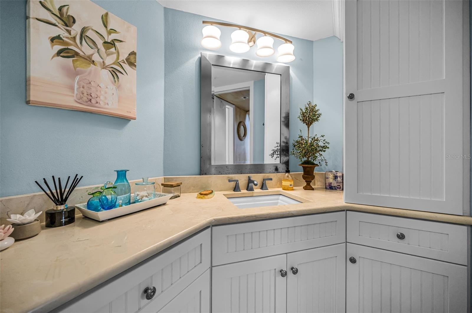 1660 GULF BLVD #202, CLEARWATER BEACH, FL, 33767