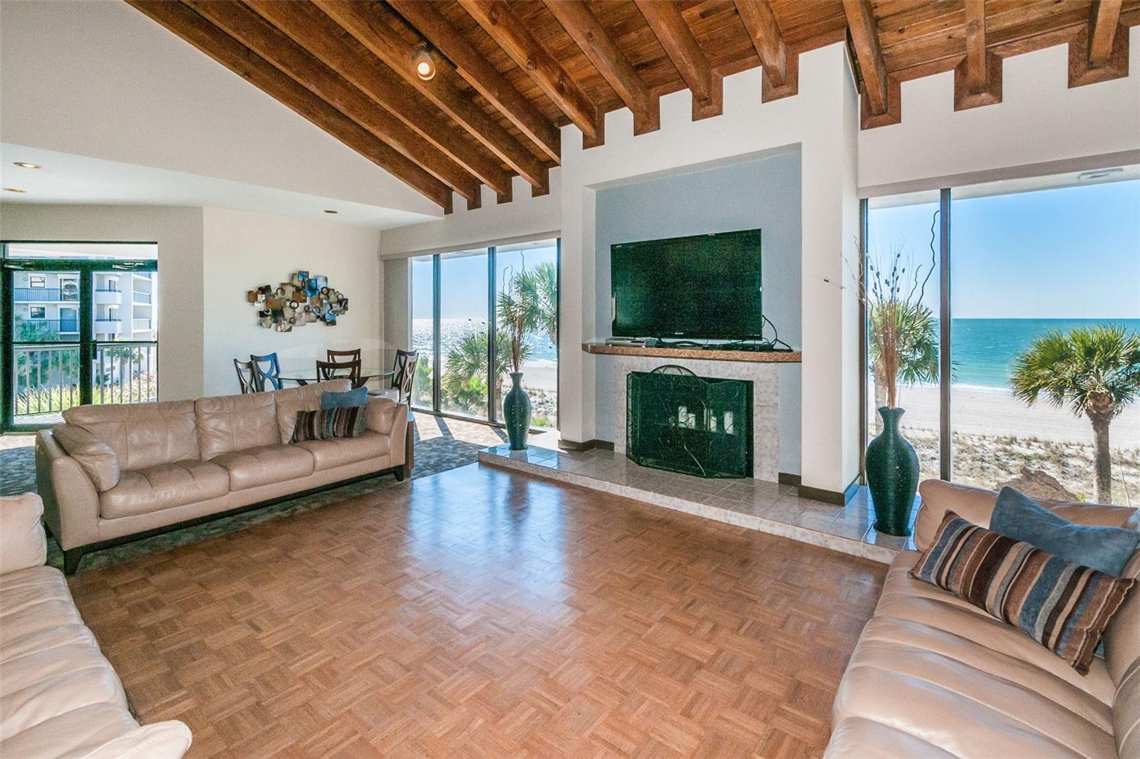 1660 GULF BLVD #202, CLEARWATER BEACH, FL, 33767