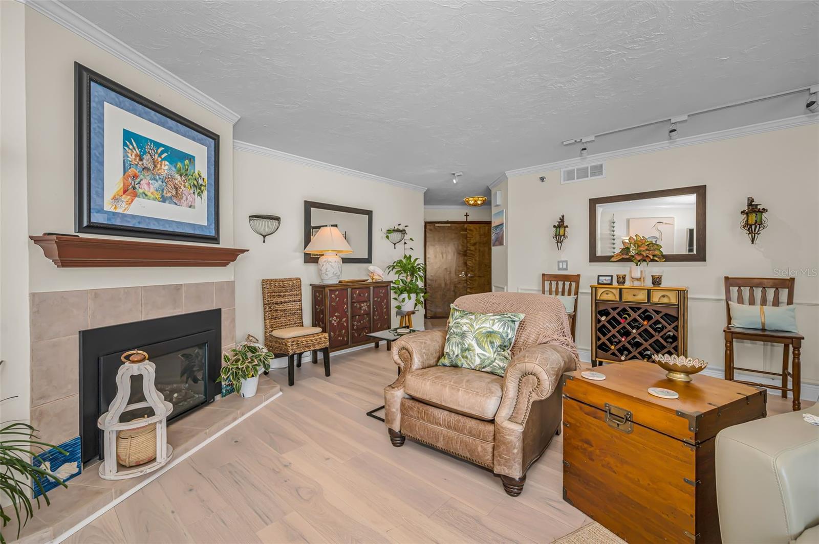 1660 GULF BLVD #202, CLEARWATER BEACH, FL, 33767