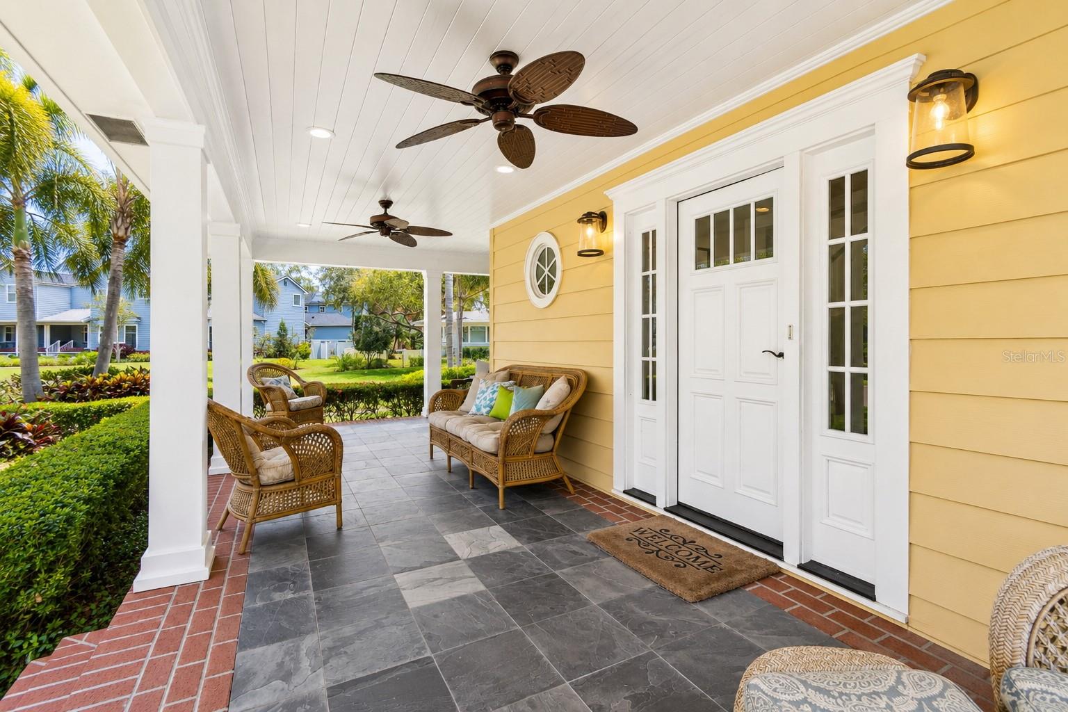 556 21ST AVE NE, ST PETERSBURG, FL, 33704