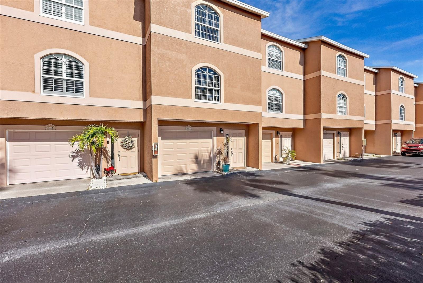 637 PINELLAS BAYWAY S #207, TIERRA VERDE, FL, 33715