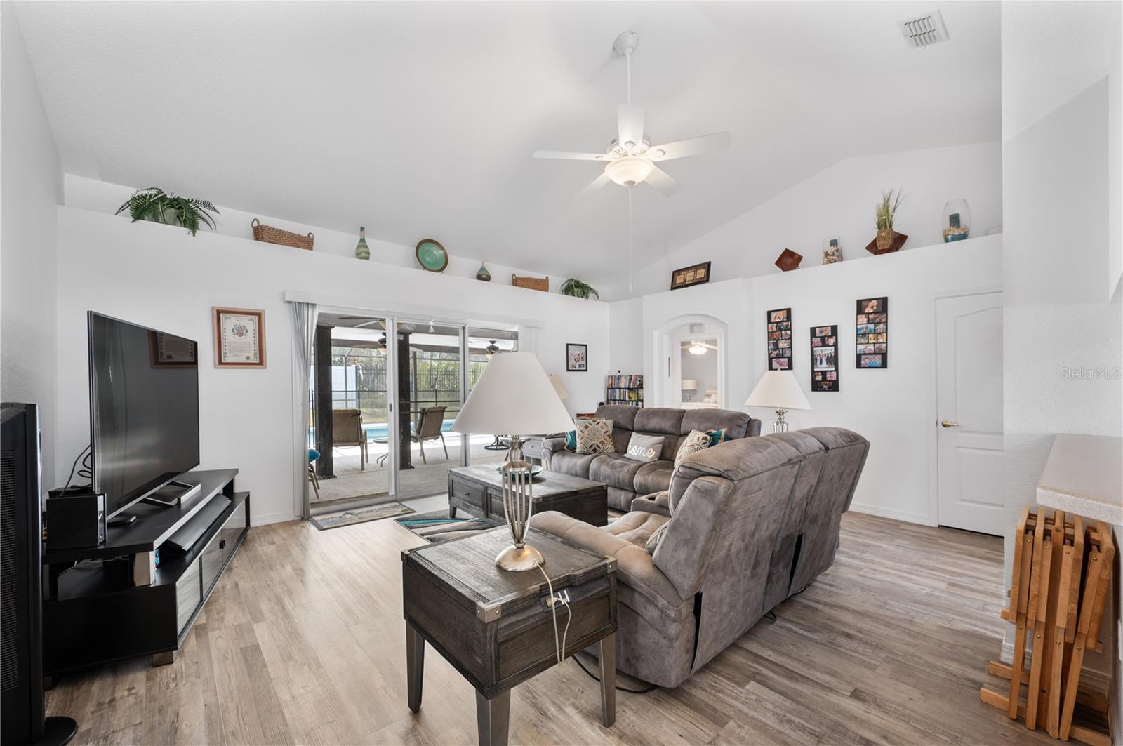 217 OAK CROSSING BLVD, AUBURNDALE, FL, 33823