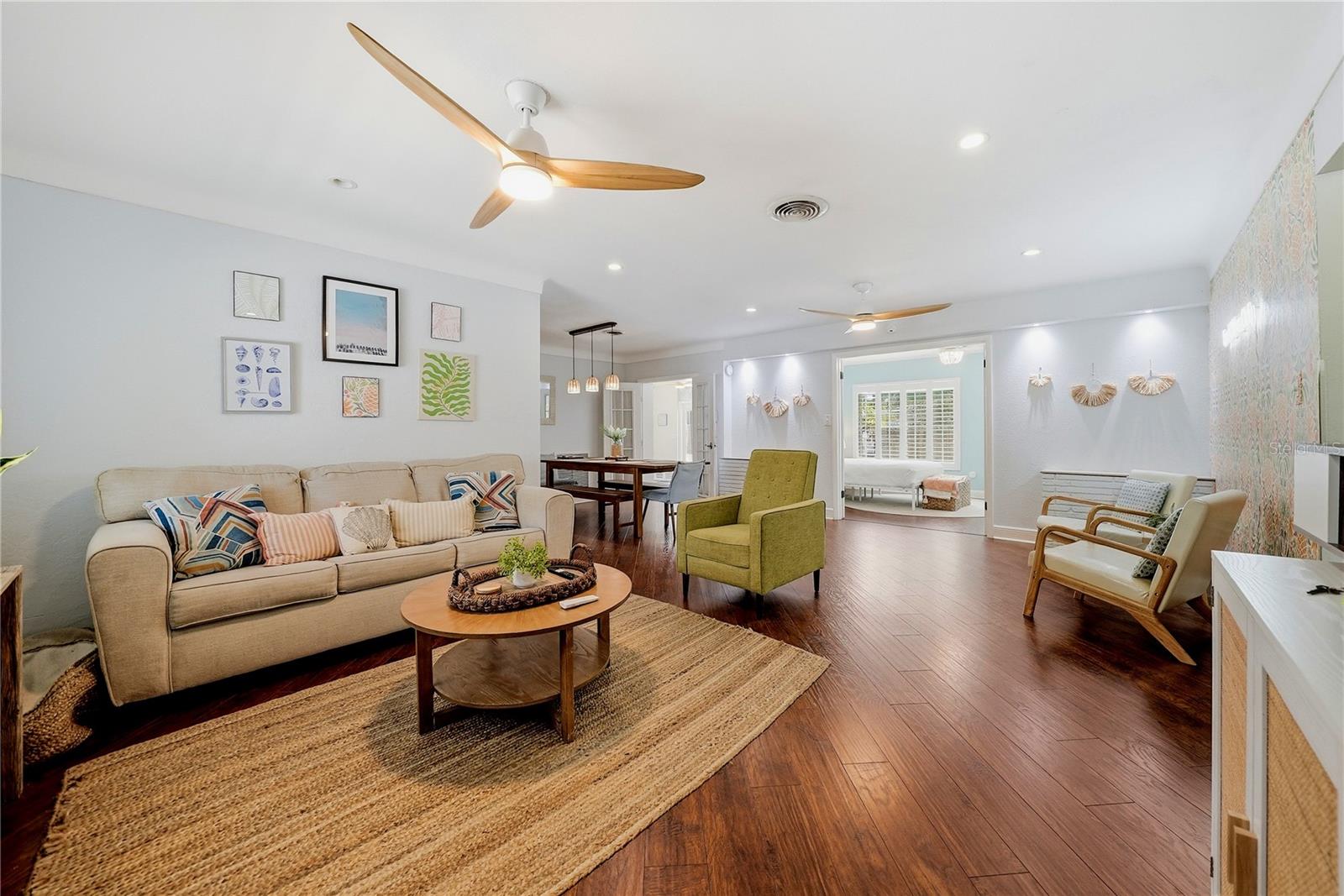 955 INDIAN ROCKS RD S, LARGO, FL, 33770
