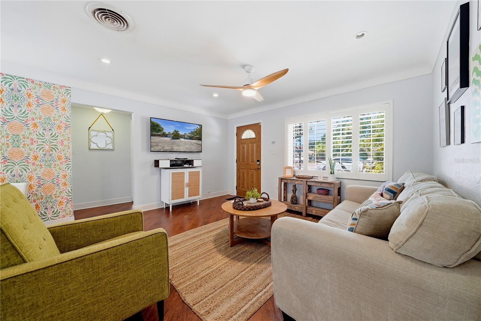 955 INDIAN ROCKS RD S, LARGO, FL, 33770