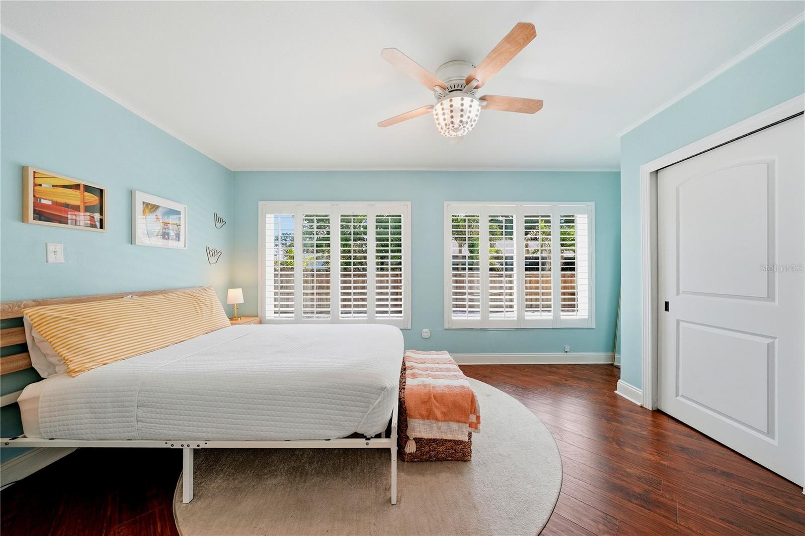 955 INDIAN ROCKS RD S, LARGO, FL, 33770