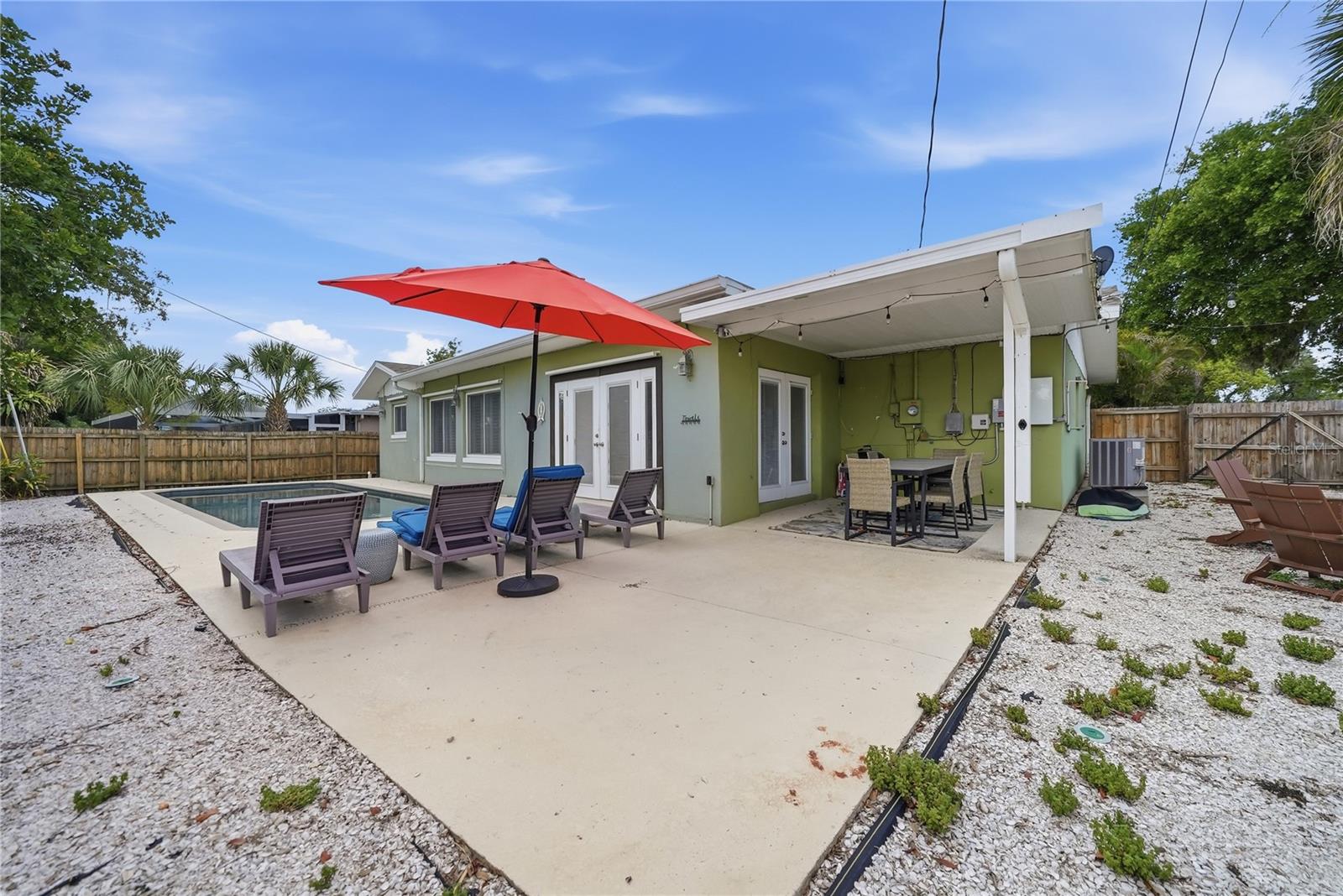 955 INDIAN ROCKS RD S, LARGO, FL, 33770