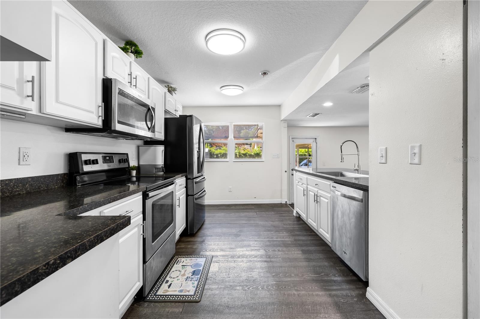 117 W STRICKLAND ST, PLANT CITY, FL, 33563