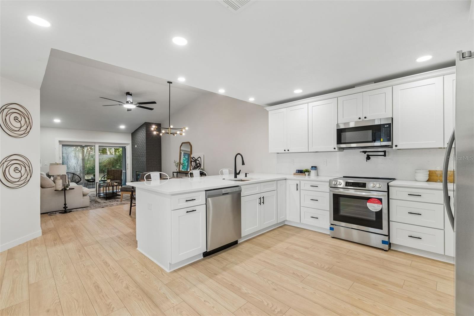 2862 WHITEHALL DR, PALM HARBOR, FL, 34684