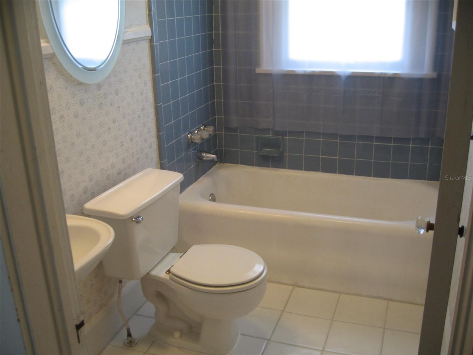 1118 23RD AVE N, ST PETERSBURG, FL, 33704
