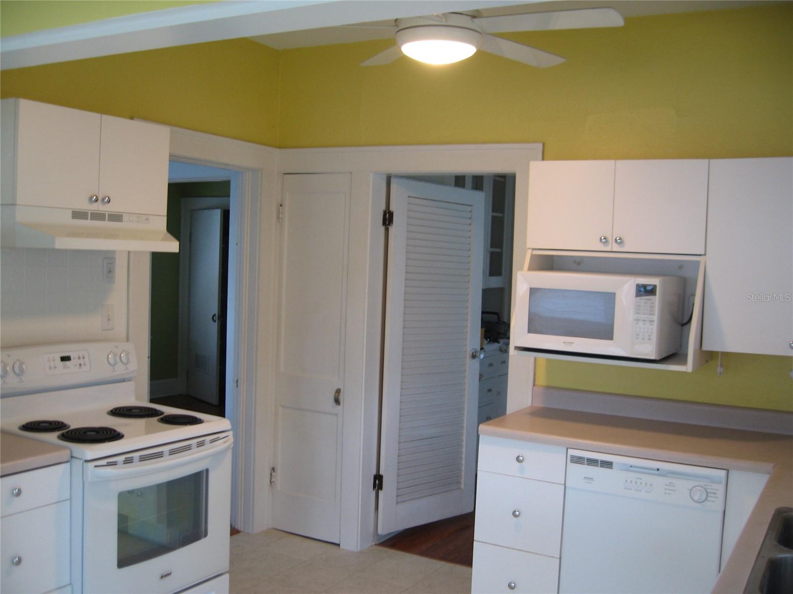1118 23RD AVE N, ST PETERSBURG, FL, 33704