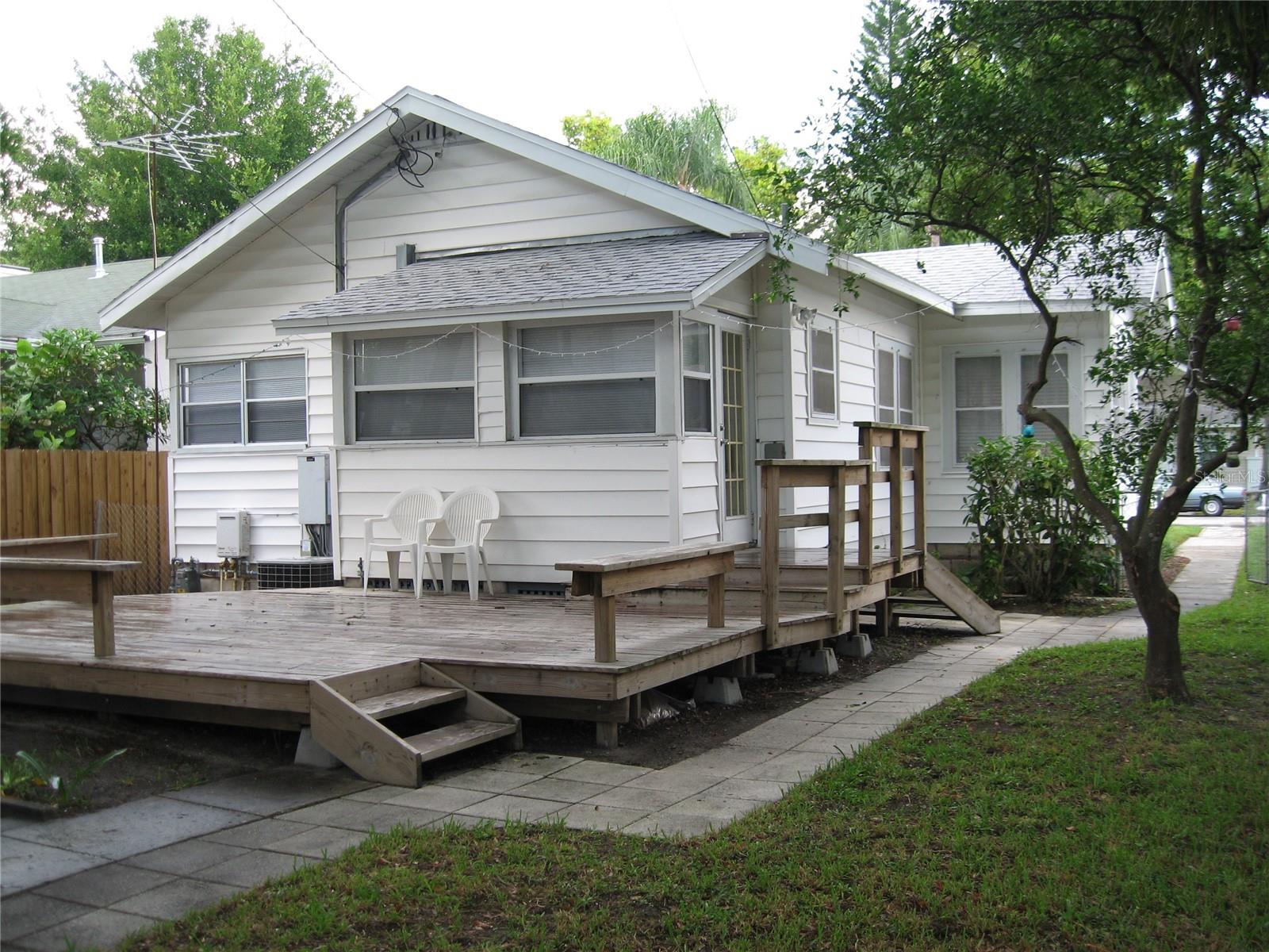 1118 23RD AVE N, ST PETERSBURG, FL, 33704