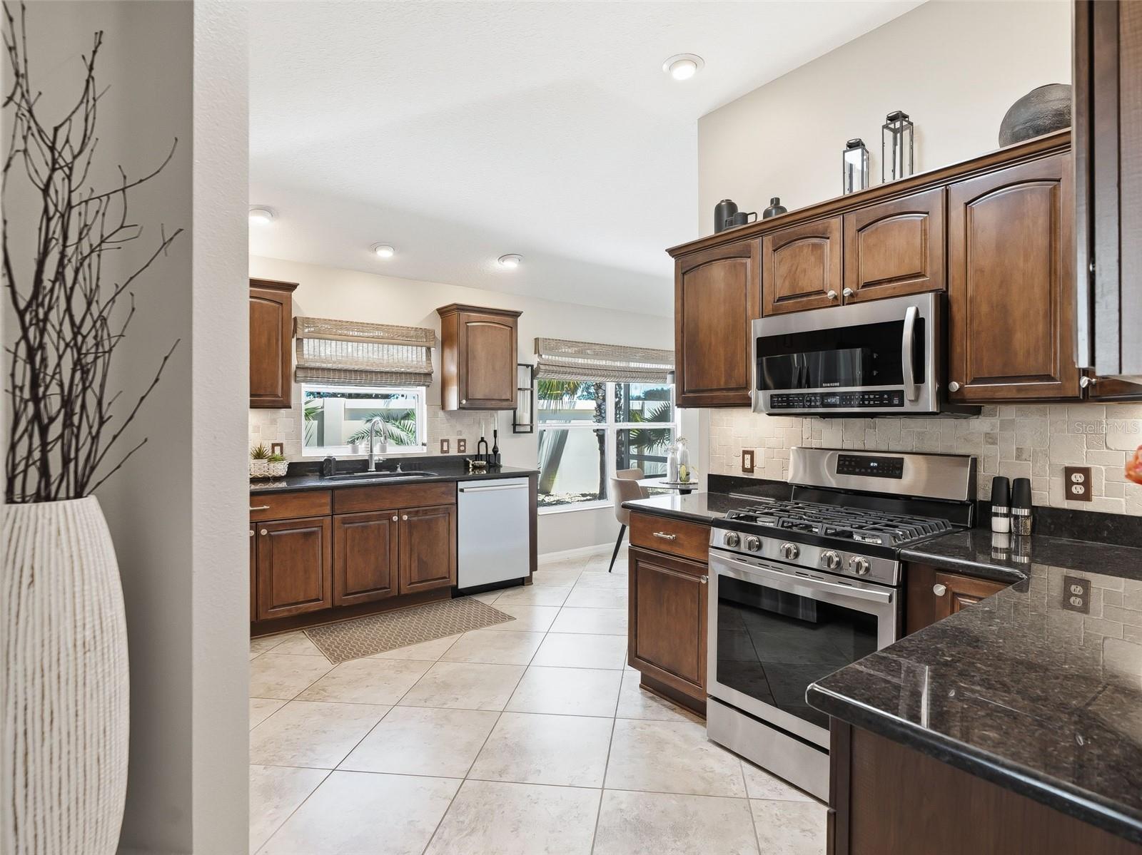 1655 RED HILL RD, THE VILLAGES, FL, 32162