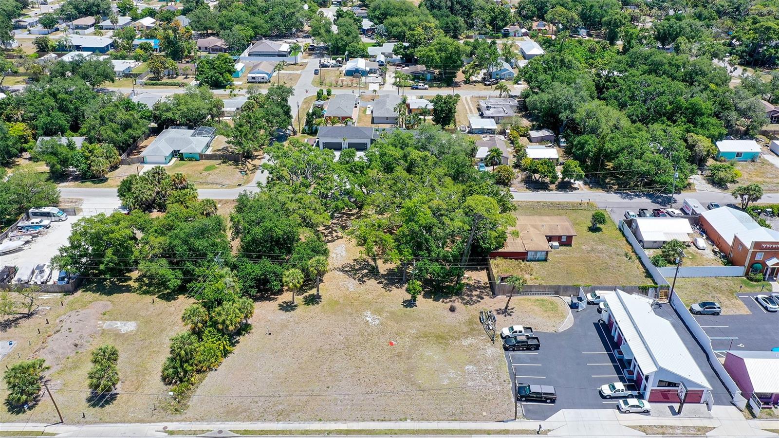 168 N TAMIAMI TRL, OSPREY, FL, 34229