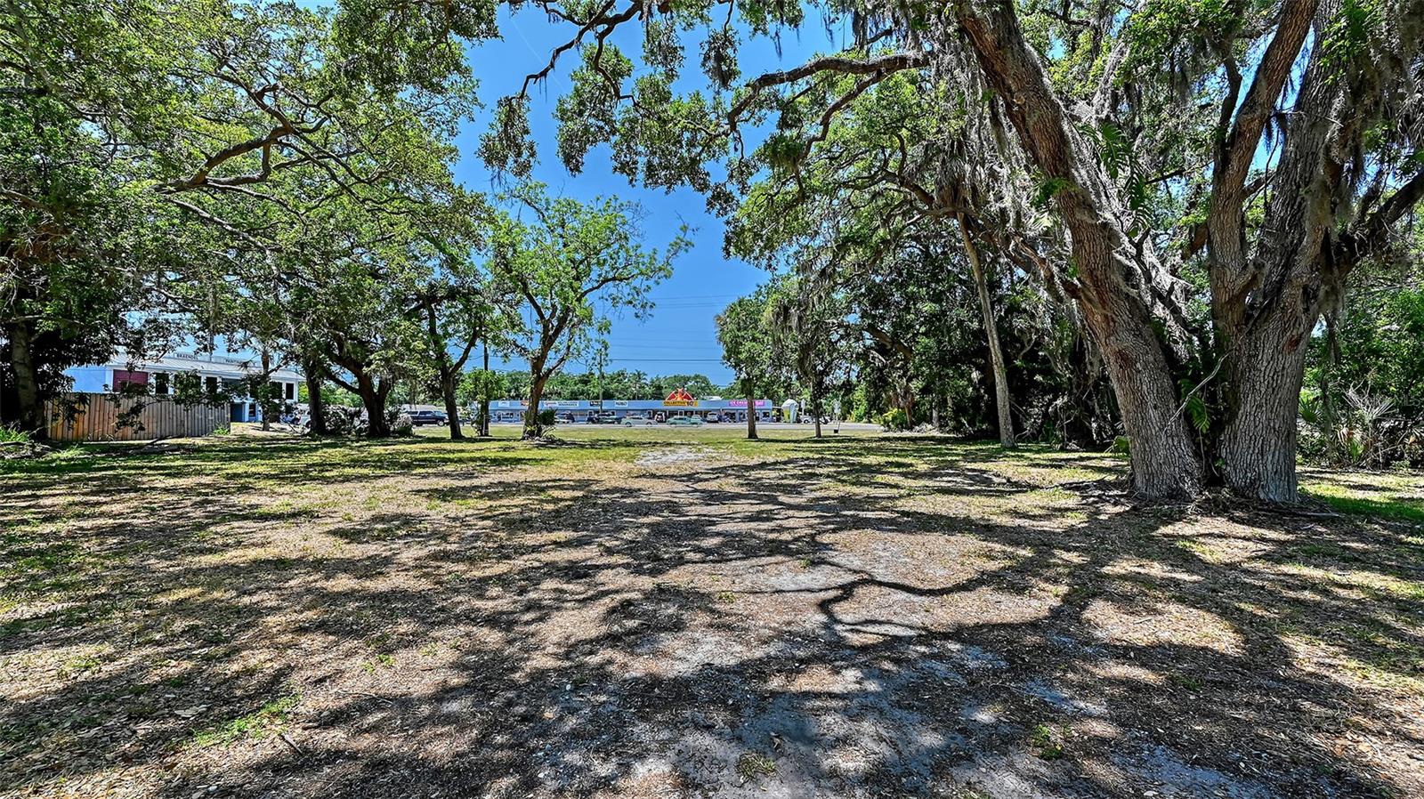 168 N TAMIAMI TRL, OSPREY, FL, 34229