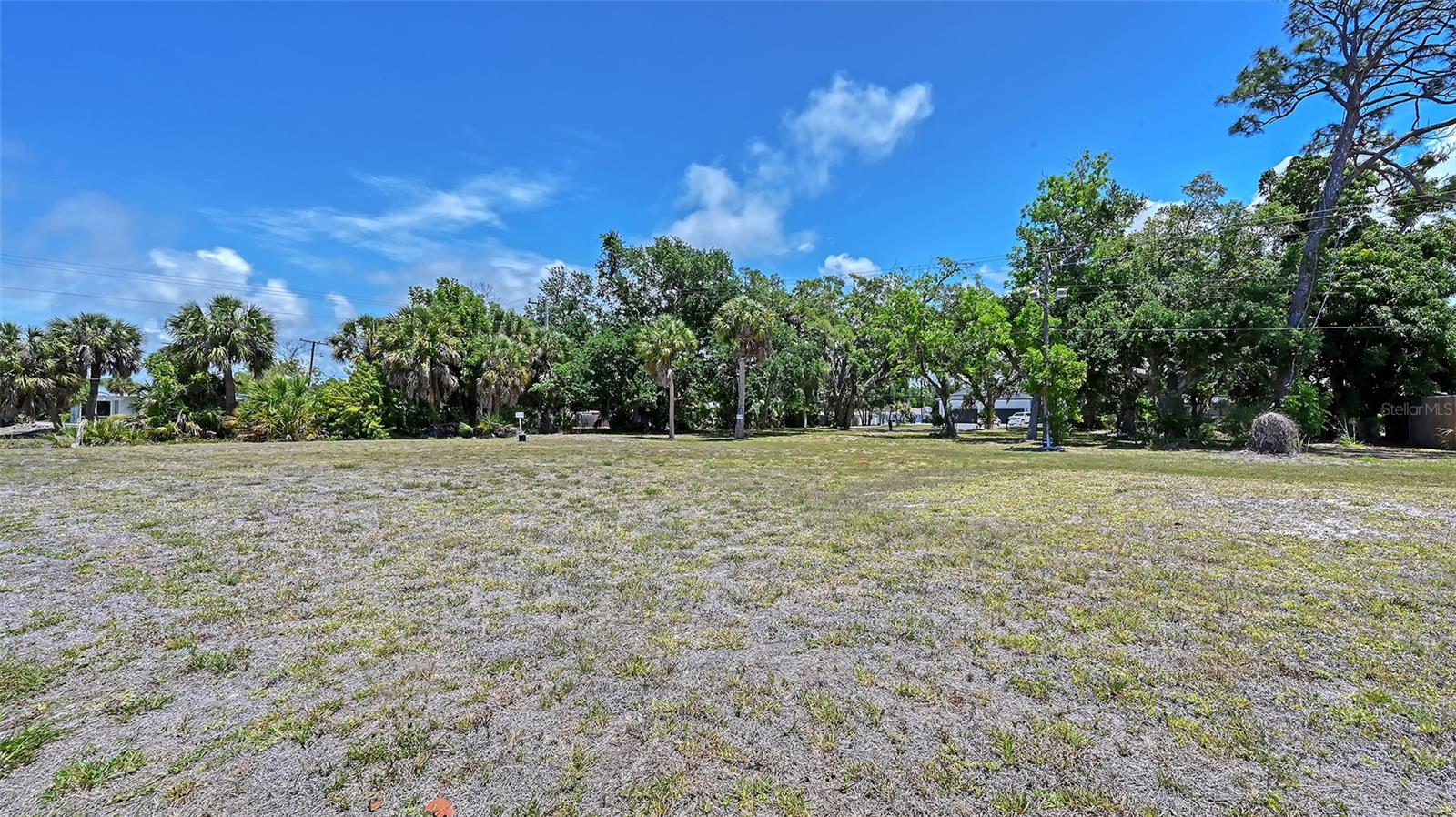 168 N TAMIAMI TRL, OSPREY, FL, 34229