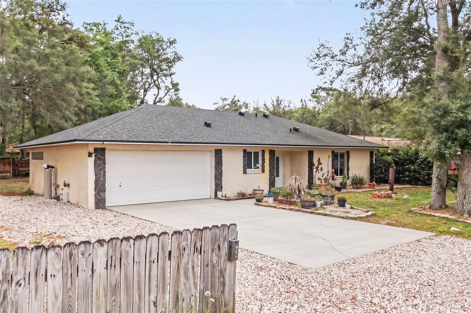 890 DELAND AVE, ORANGE CITY, FL, 32763
