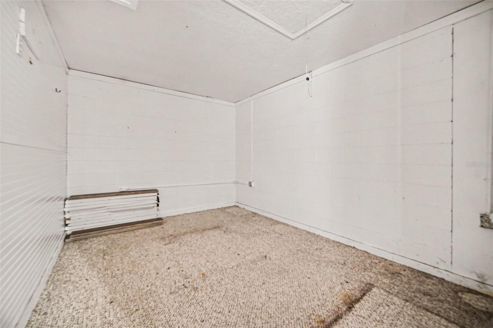 890 DELAND AVE, ORANGE CITY, FL, 32763