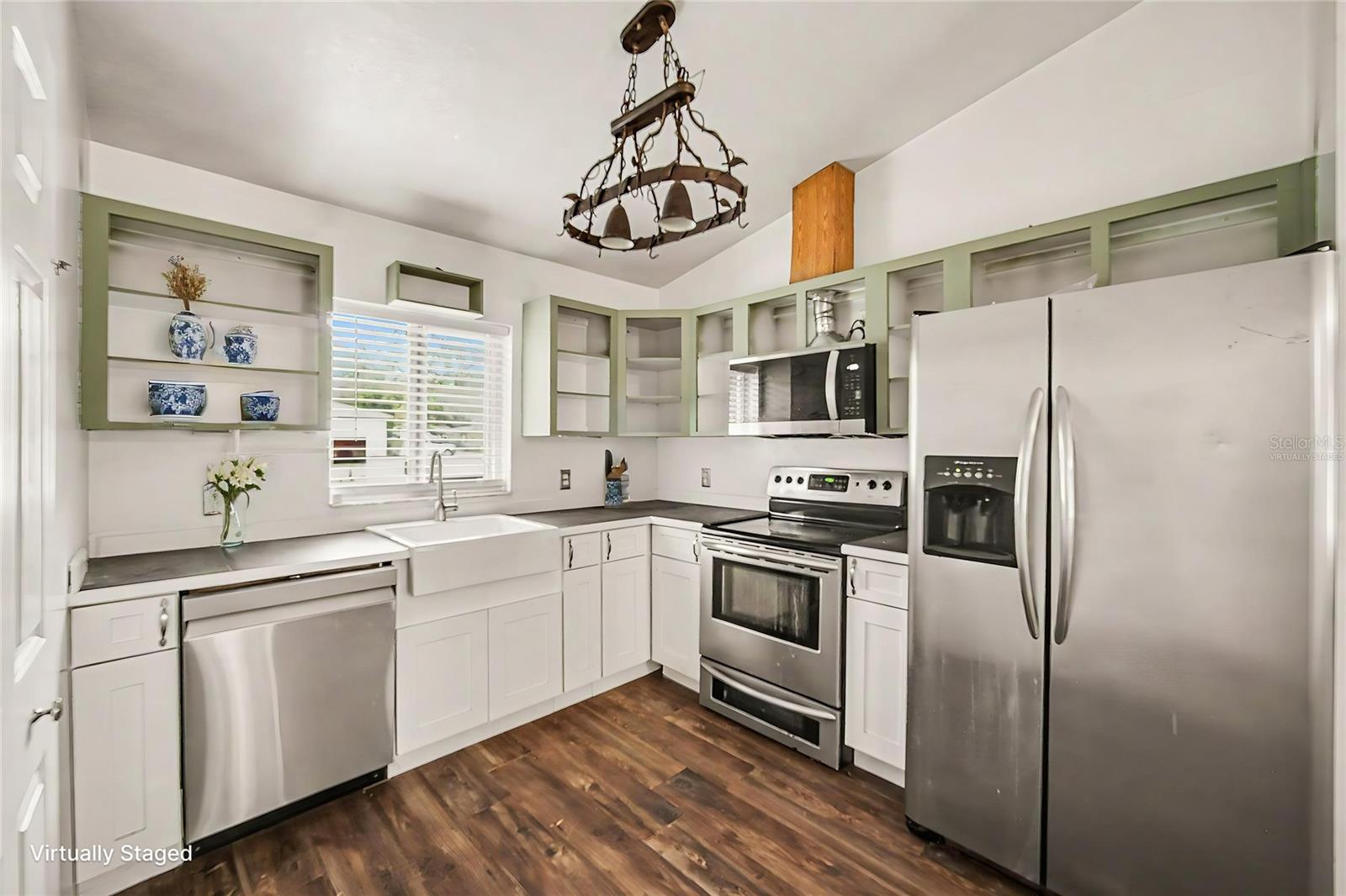 890 DELAND AVE, ORANGE CITY, FL, 32763