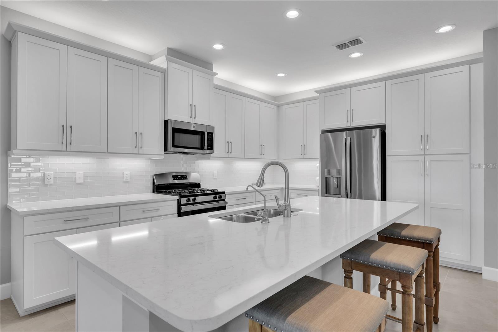 4786 AVILA LAKES DR, WIMAUMA, FL, 33598