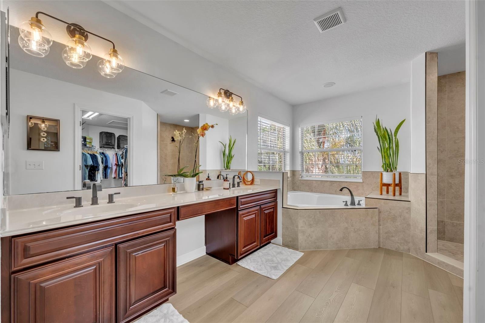 2329 NATOMA BLVD, MOUNT DORA, FL, 32757