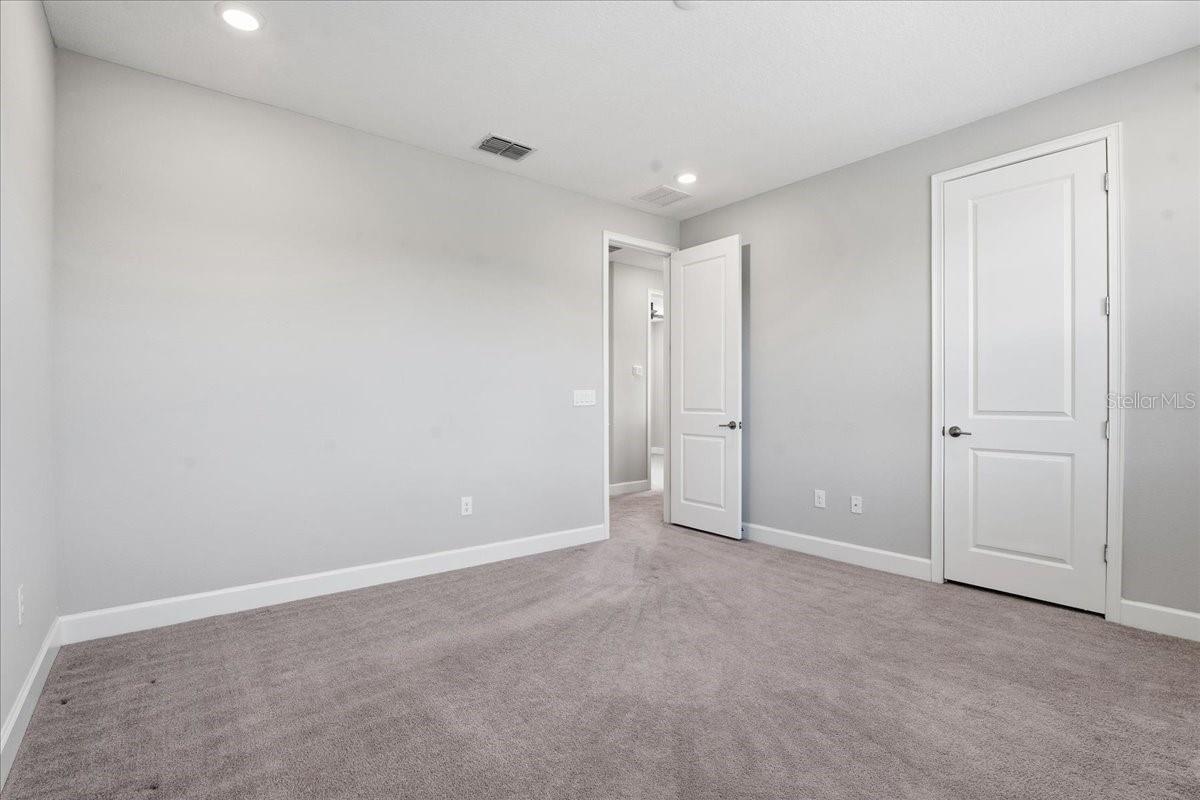 4664 LAGONA LN, WESLEY CHAPEL, FL, 33543