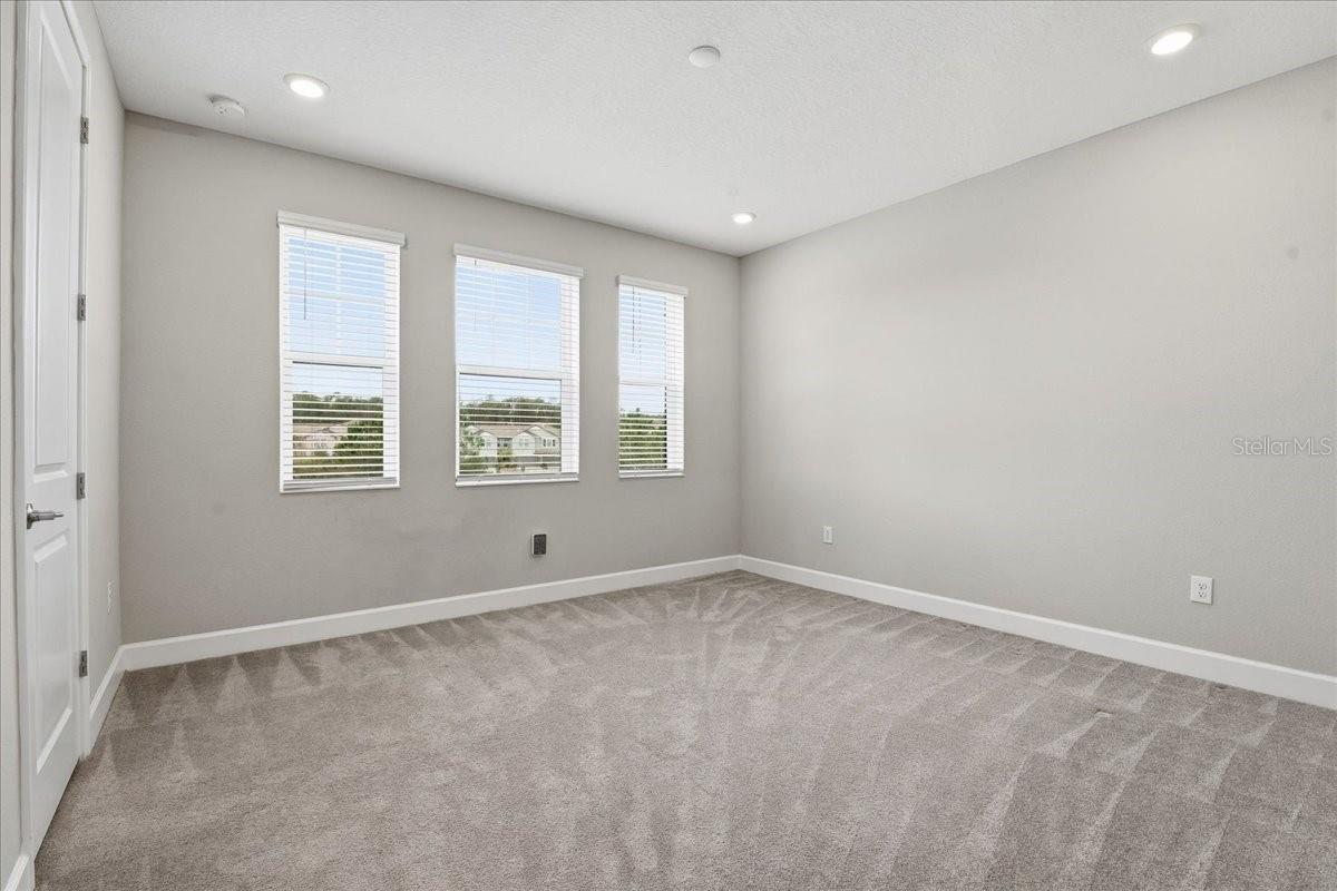 4664 LAGONA LN, WESLEY CHAPEL, FL, 33543