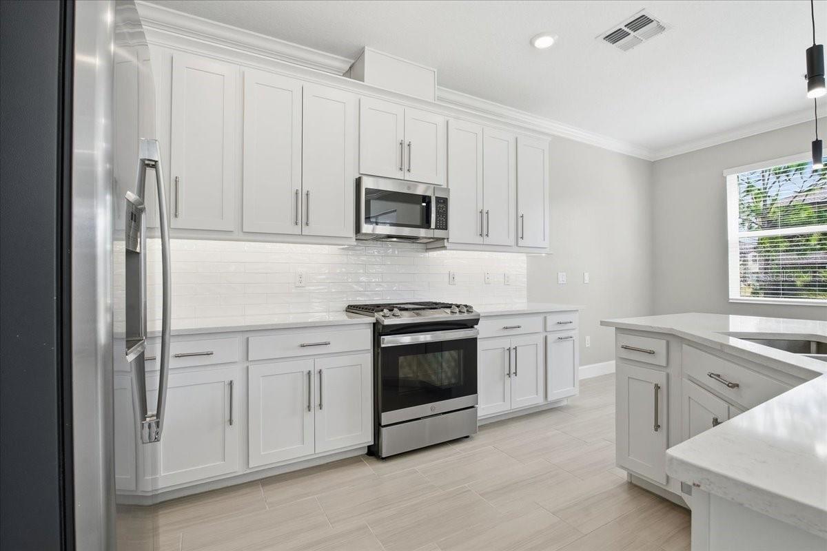 4664 LAGONA LN, WESLEY CHAPEL, FL, 33543