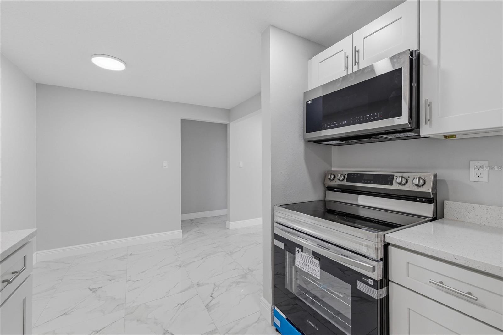 7526 PINEAPPLE LN, PORT RICHEY, FL, 34668